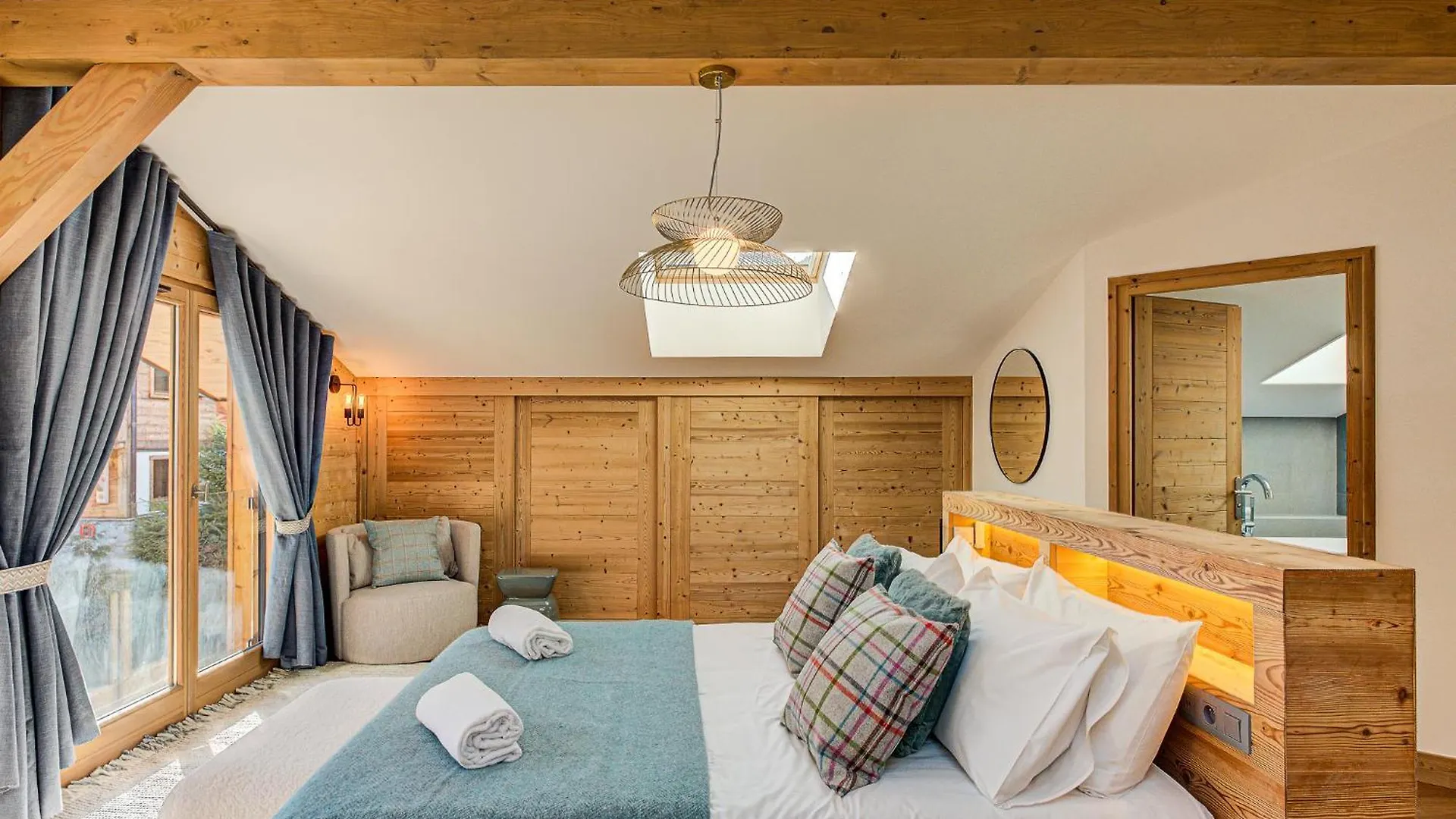 Chalet Arve - Alpes Travel - Chamonix - Sleeps 10