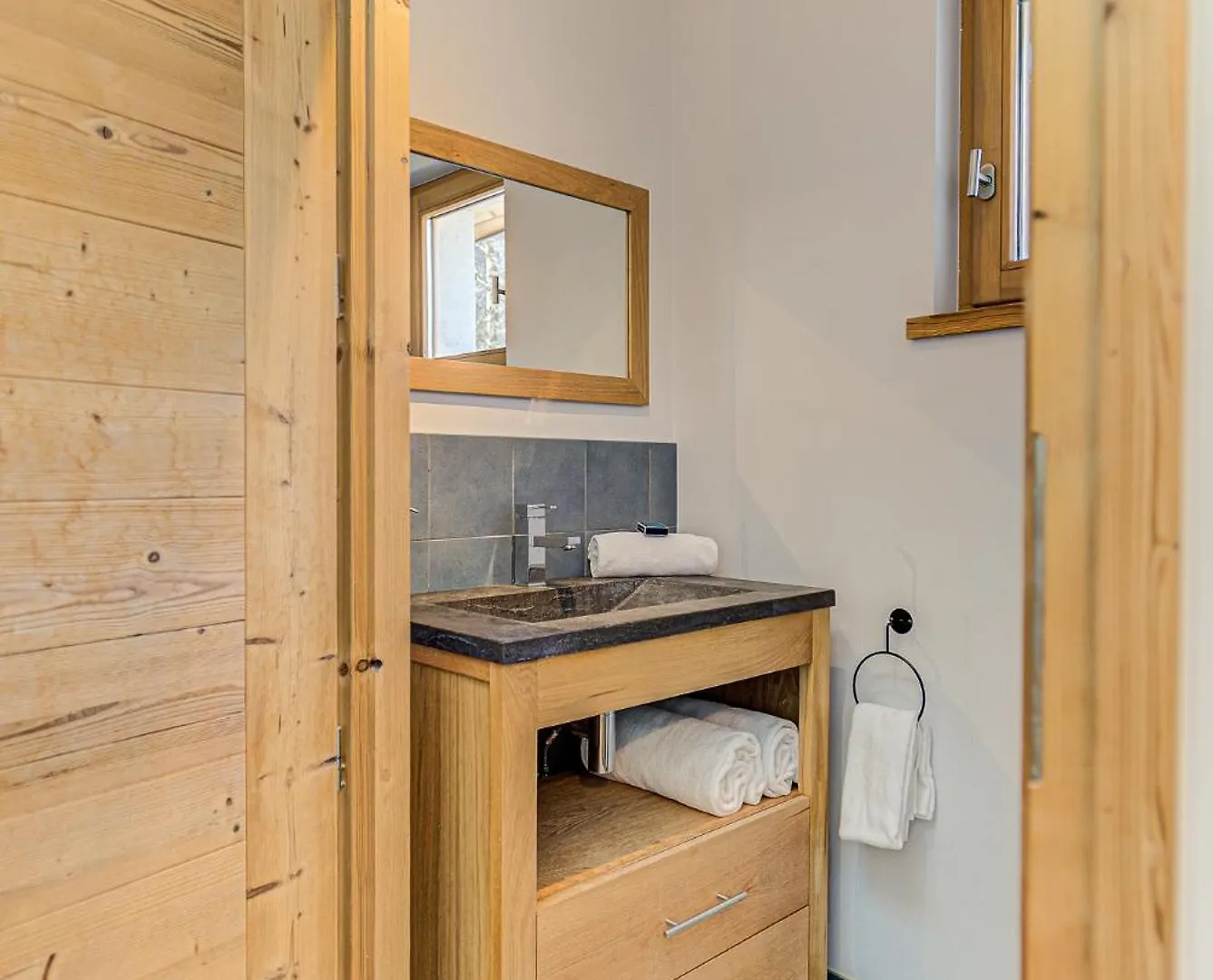 Chalet Arve - Alpes Travel - Chamonix - Sleeps 10