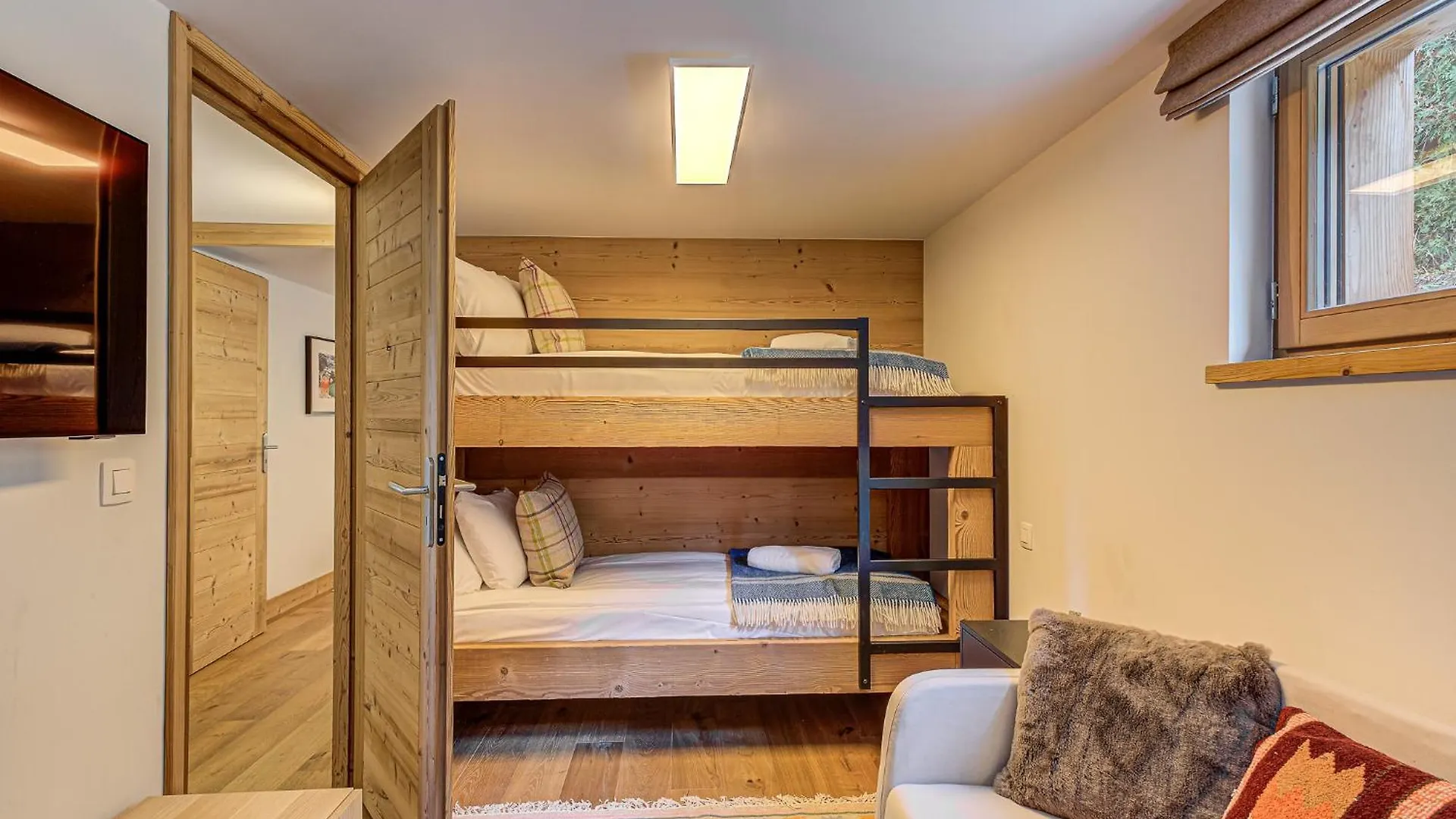Chalet Arve - Alpes Travel - Chamonix - Sleeps 10