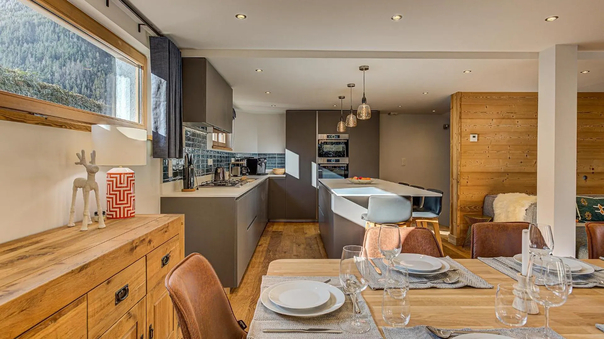 Chalet Arve - Alpes Travel - Chamonix - Sleeps 10